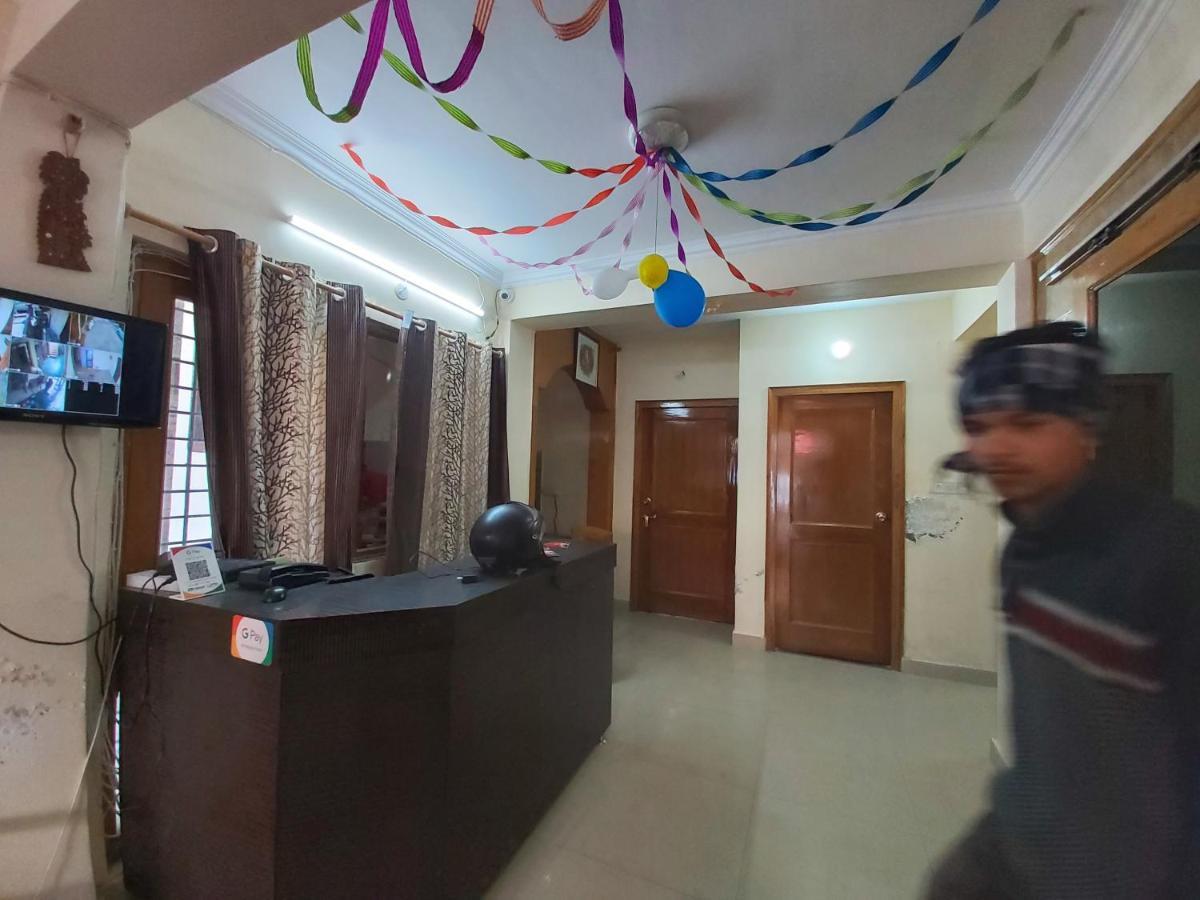 Goroomgo You And Me Nainital Exterior photo
